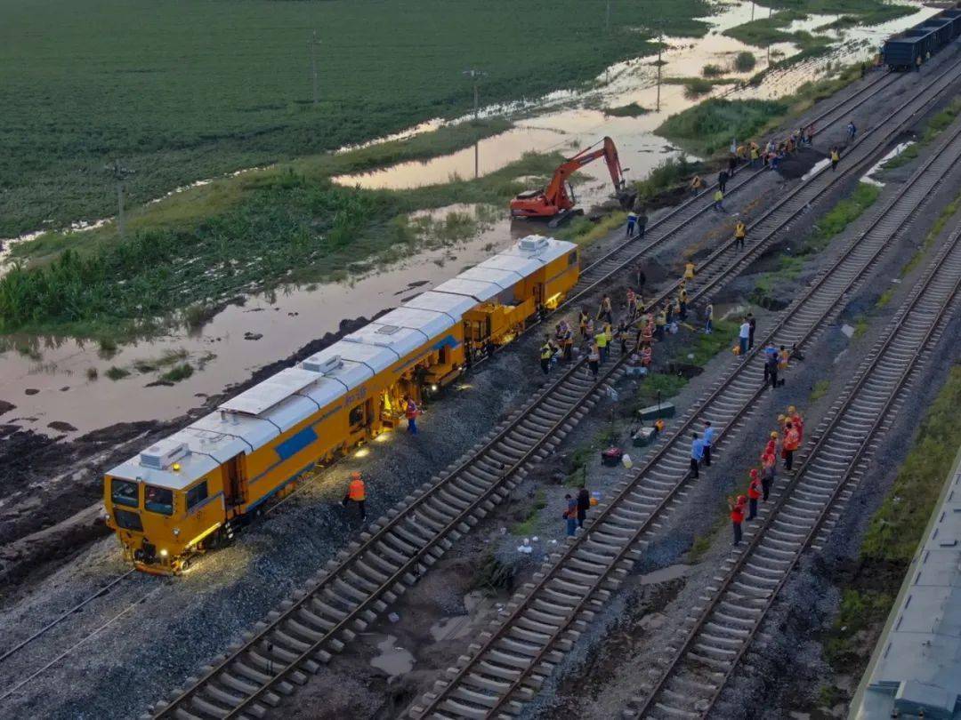 全路表彰榜上有名他们做了什么