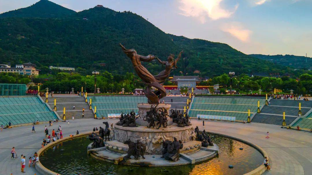 plus版长假去哪耍来曲江fun肆嗨