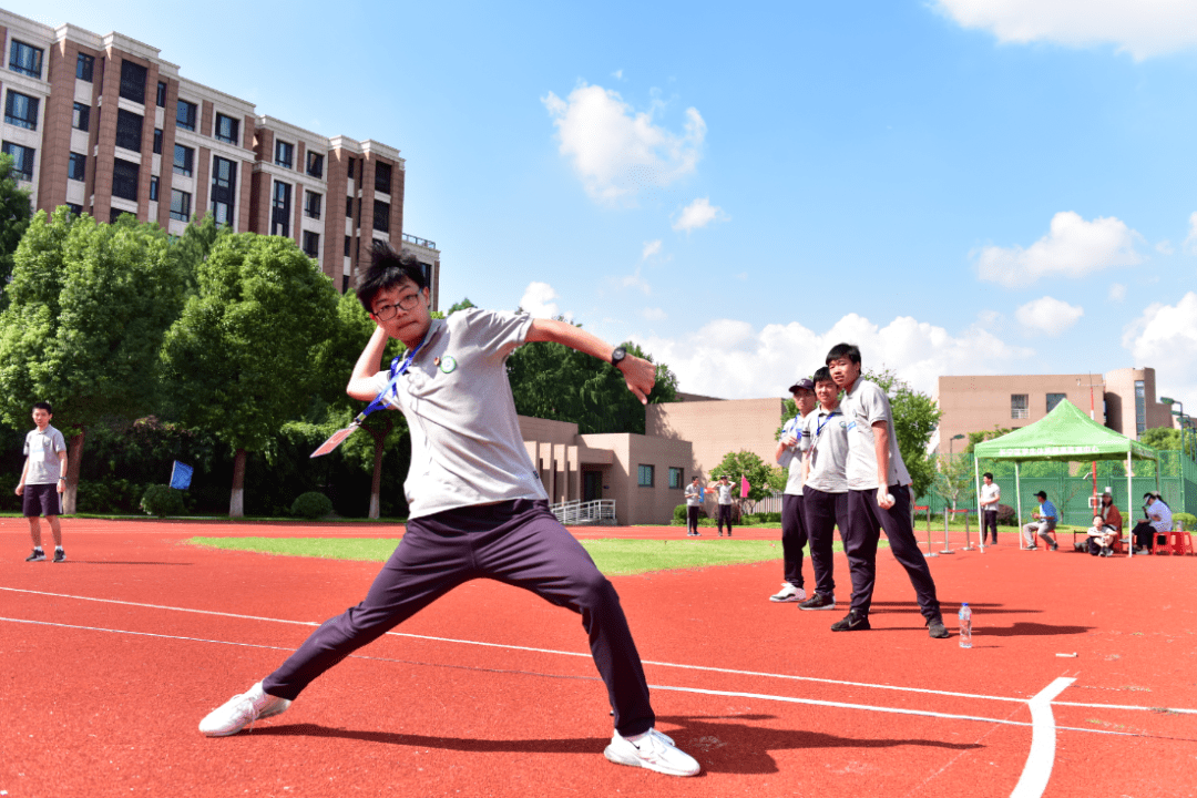 拼搏赛场青春飞扬2020年上海市延安中学运动会顺利召开