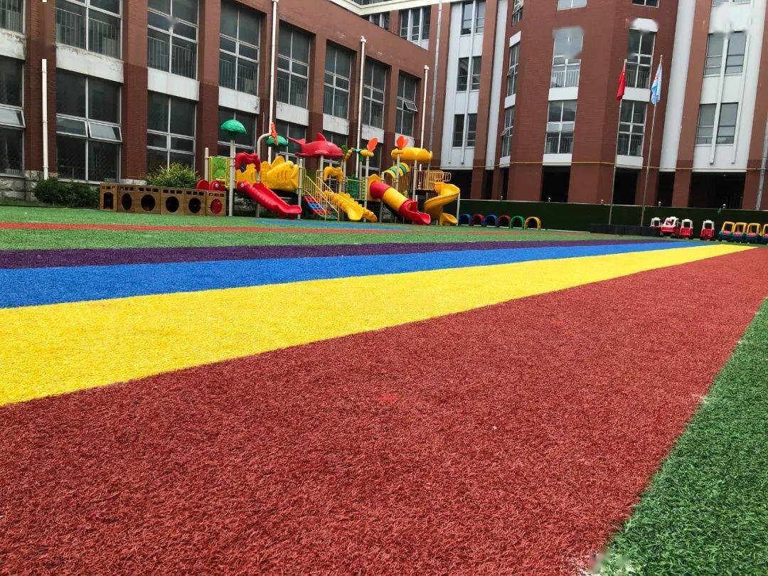 营口市育才幼儿园开展向国旗敬礼做时代新人主题升旗仪式