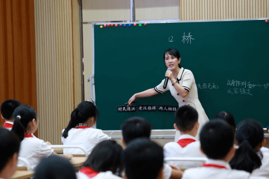 脫穎而出!成功晉級市賽! ——熱烈祝賀龍江實驗學校蔣夢麗老師晉級佛