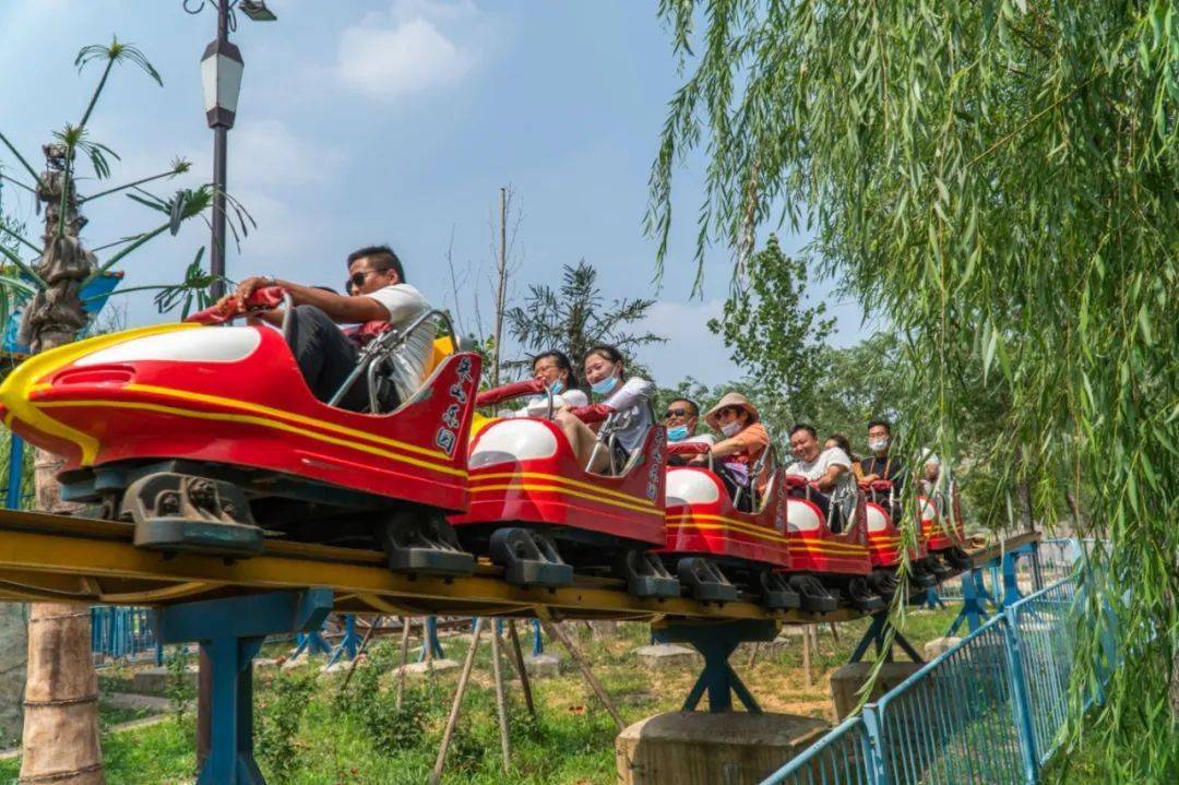 国庆中秋何必出去挤邯郸朱山乐园一站搞定群臣上酬大型表演节目等你来