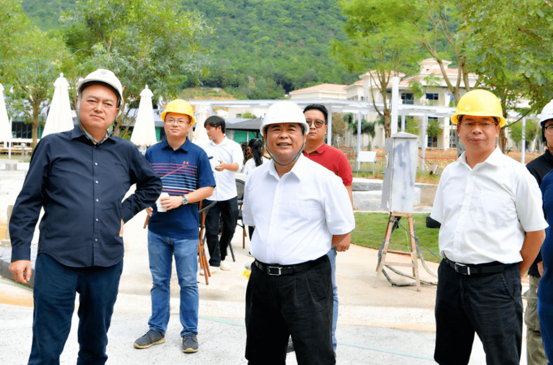 邓卓文到春沐源调研项目推进情况