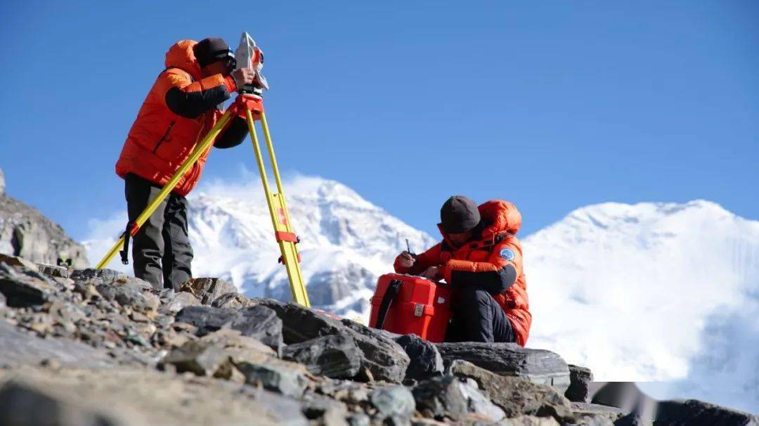 向祖国汇报——珠峰测量人 谢敏