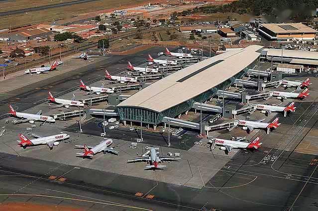 巴西利亚机场悉尼金斯菲尔德机场芝加哥奥黑尔国际机场荷兰史基浦机场