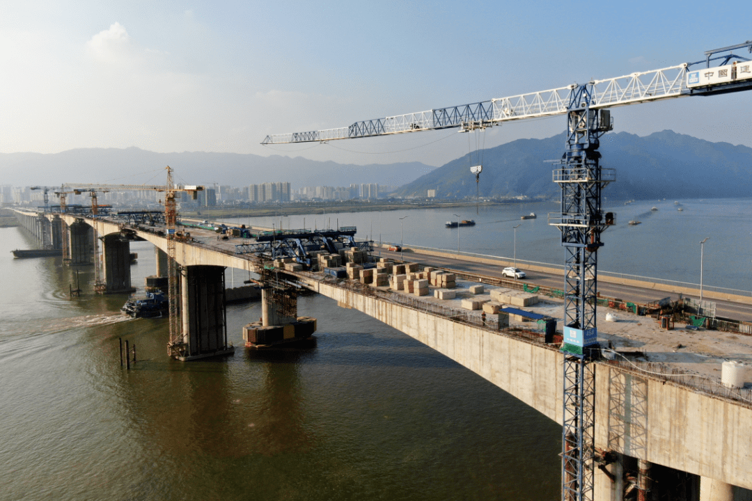 好消息肇庆大桥扩建工程主桥顺利合龙离全线贯通又近了一步