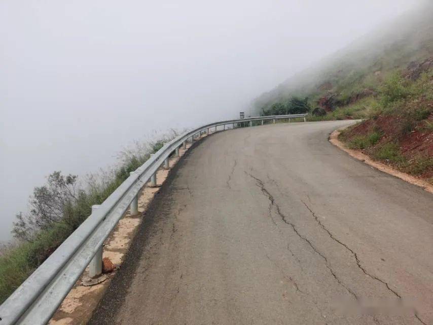 会东县大崇镇危险路段,请谨慎驾驶!