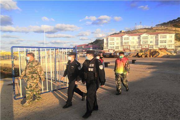 长岛大钦岛乡暖心护航保畅通