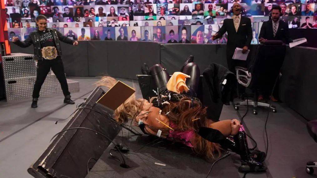 星标一下,大赛不迟到最近很多摔迷问,有几天没有收到wwe摔角赛事网的