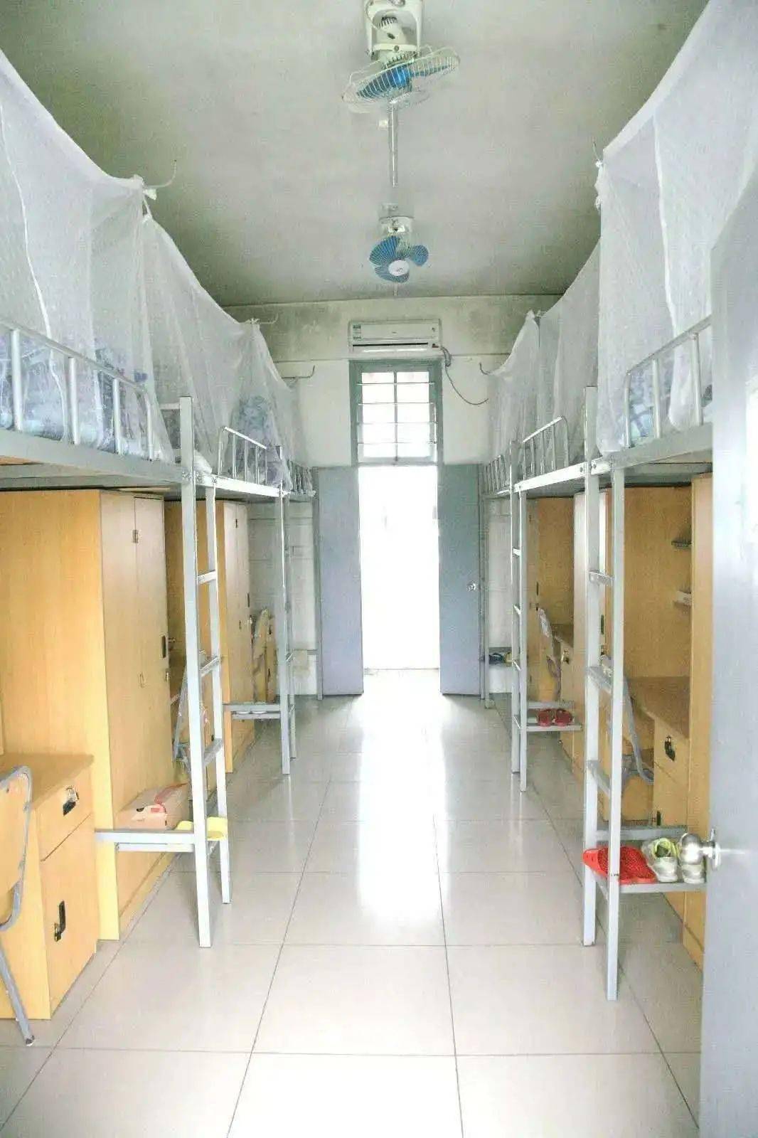 珠海香樟中学宿舍图片