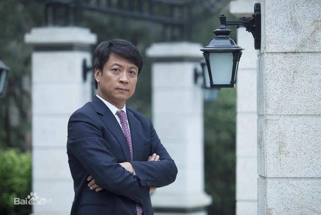 入狱破产疯狂并购有人说他是天才也有人说他是疯子