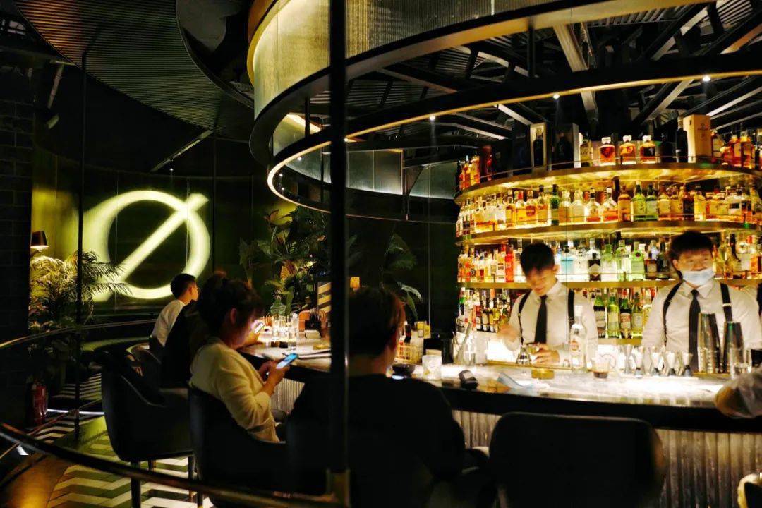 早在4年前就一直听闻pluto的名字,它的出现可以说切切实实改变了南京