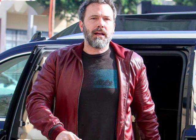 美国最冻龄的女打星和她演情侣的男人成老头了她依旧美丽