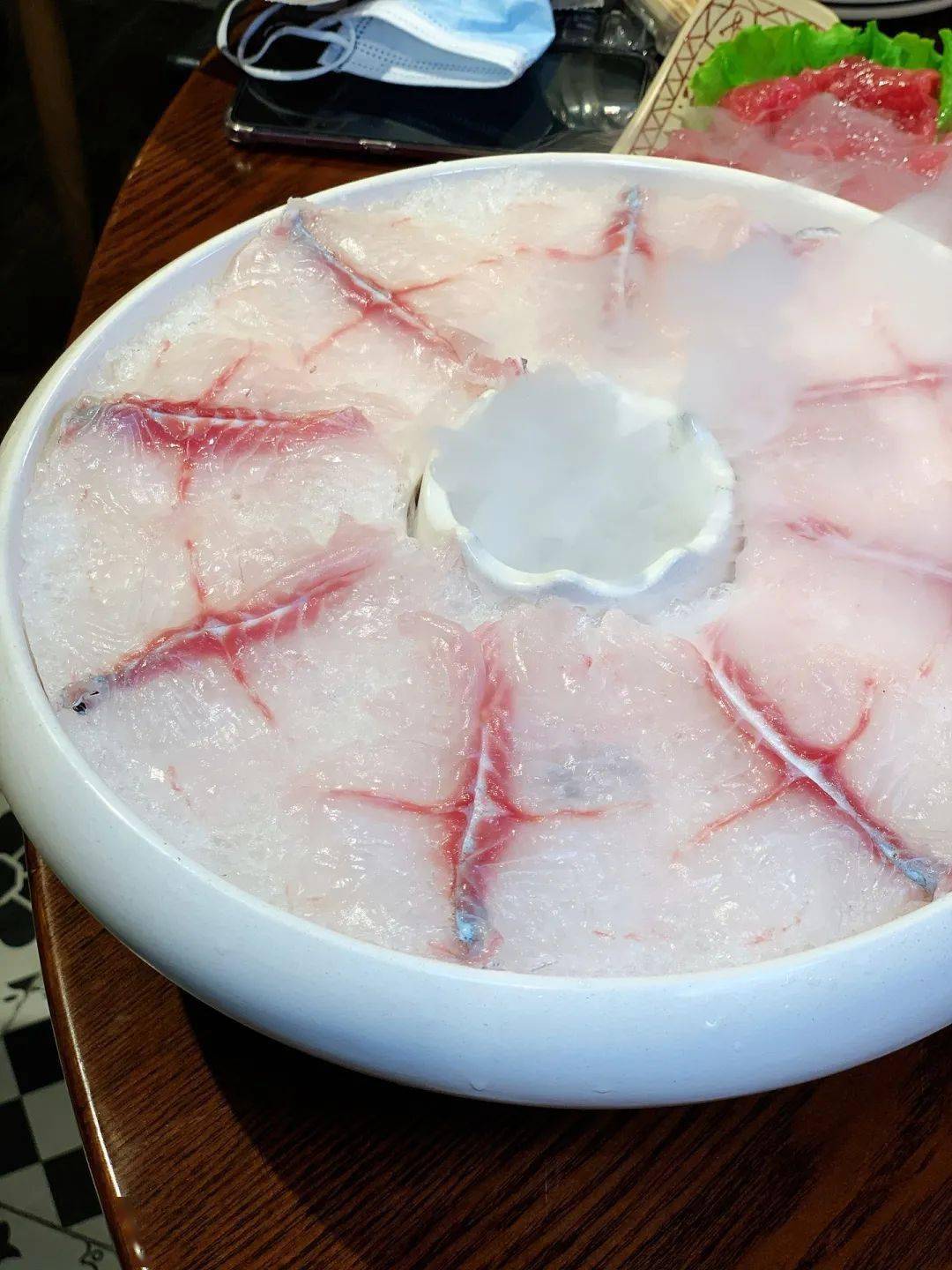 金沙江龙鱼丸类拼盘空运千层肚三秒海带芽炸豆皮鸭血块香煎黄金糕婆婆