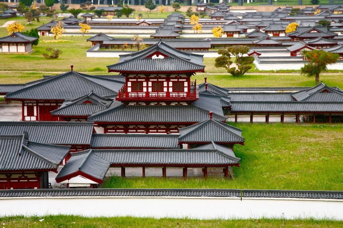 如果穿越回唐朝都城,"京漂"哥哥姐姐会不会有高房价的困扰?