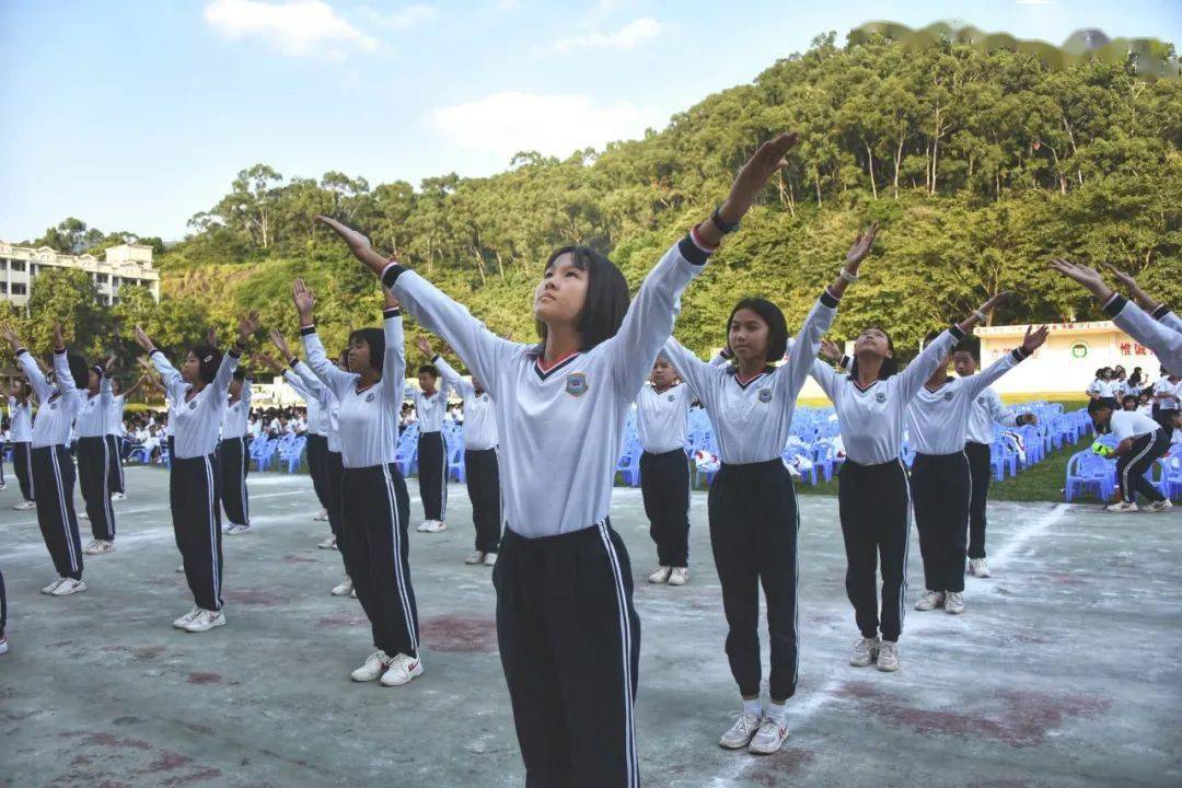 实中风采尽显青春活力飞扬长安实验中学初一级广播操比赛小记