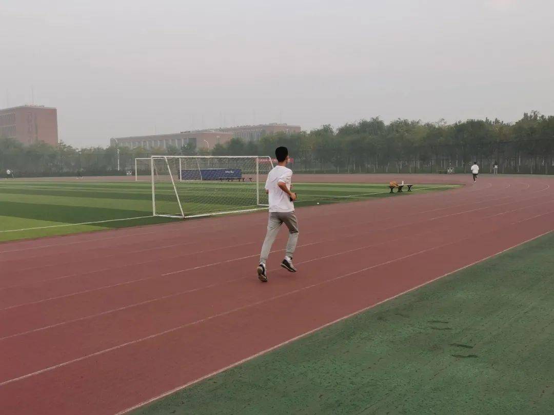 公益晨跑day7以青春迎朝露借秋风寄益情