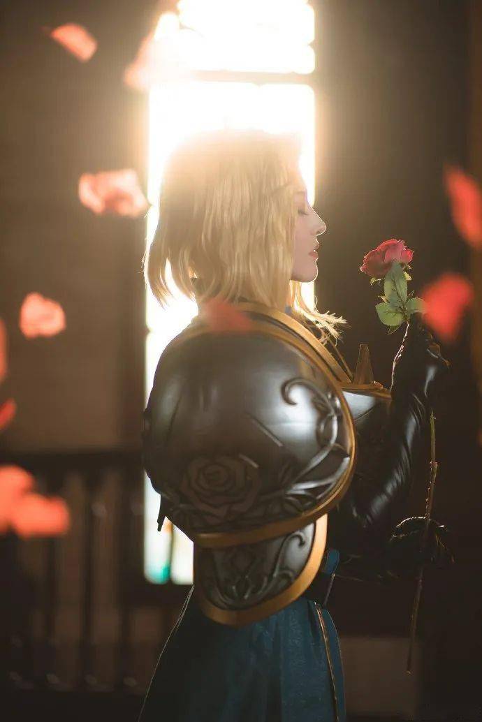 王者荣耀cos新英雄夏洛特cos终于来了这波几分