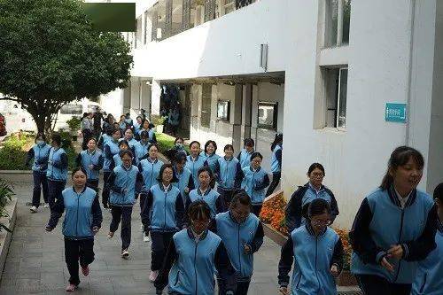 校园疏散关爱生命无锡市第一女子中学举行应急疏散演习
