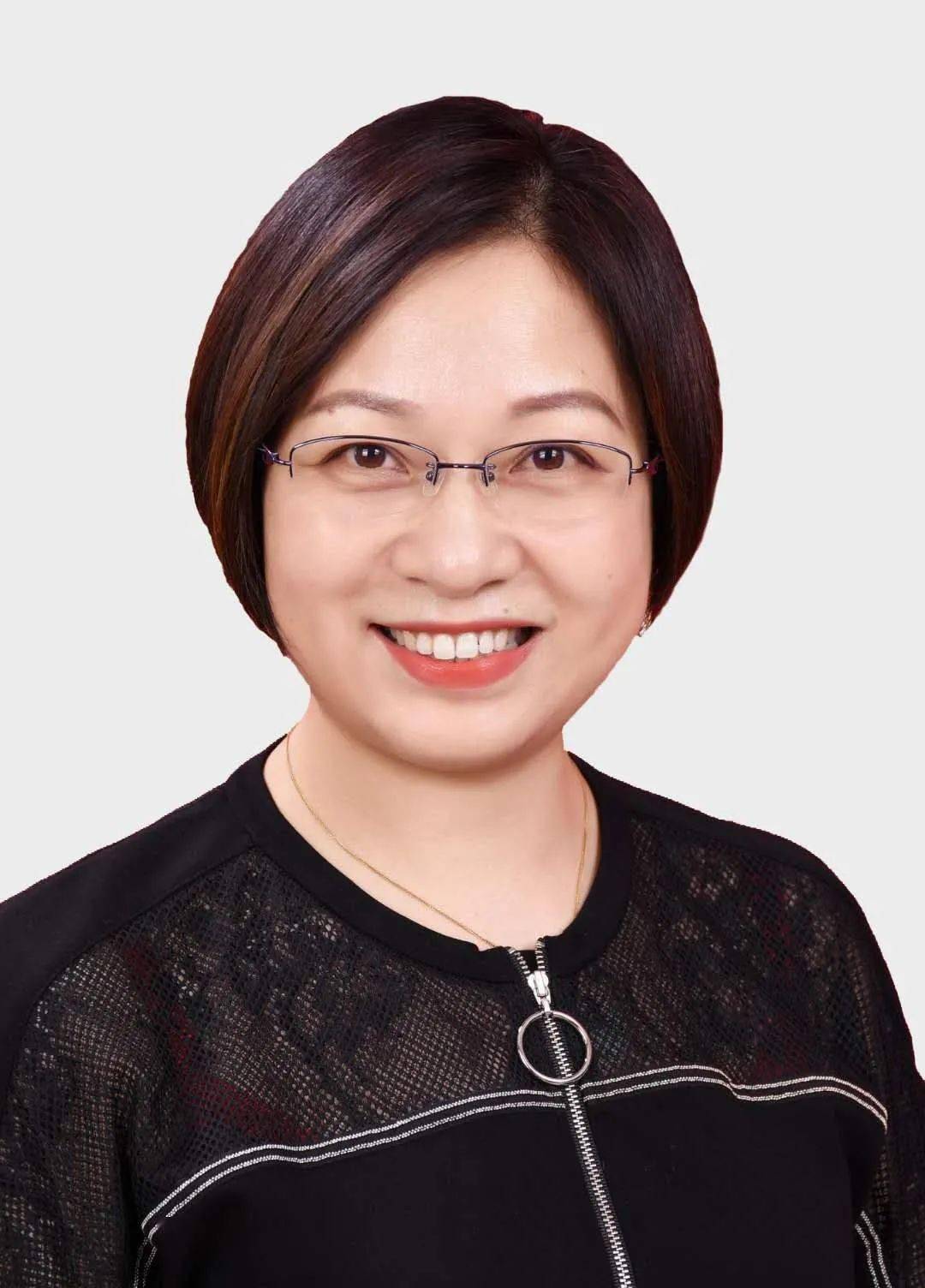 注:督导师按首字母排序心理督导师团队介绍今天小编就一一给大家介绍