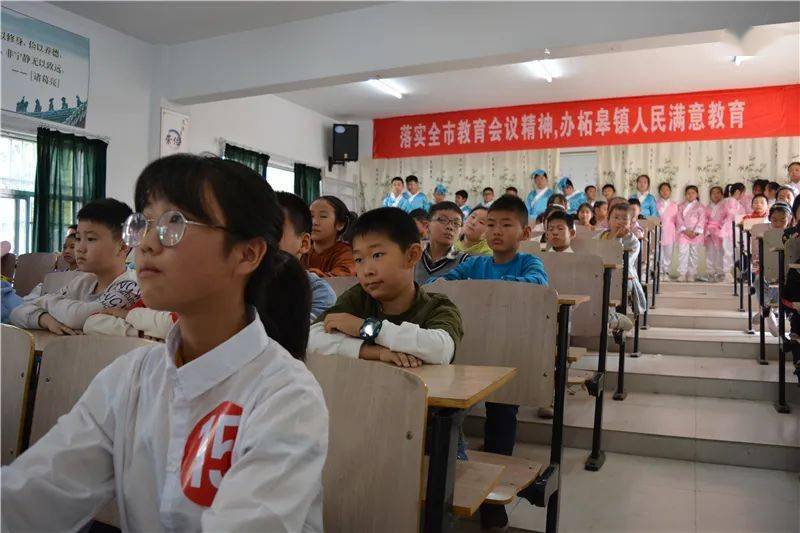 赵宇晨(左) 柘皋镇峏山学校 李瑞雪(右)第三名:柘皋镇三湾小学 张一零