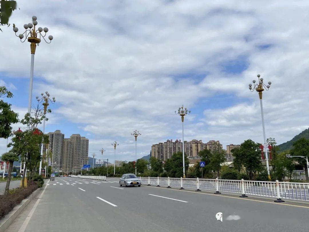 【创城进行时】古田城区焕然一新:新沥青路面,标线,护栏,建筑立面