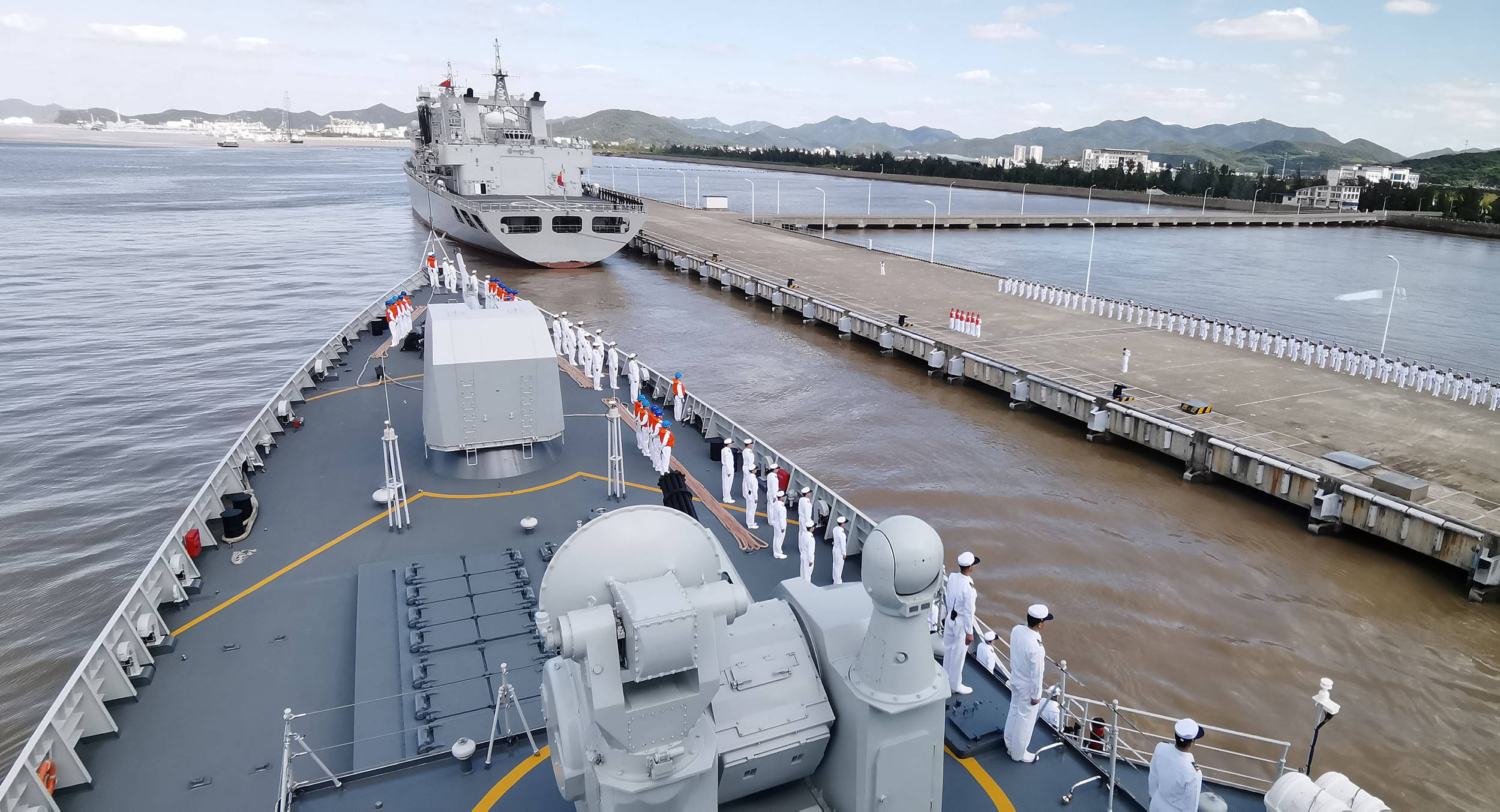 的海军第35批护航编队,于2020年10月14日上午顺利返回浙江舟山某军港