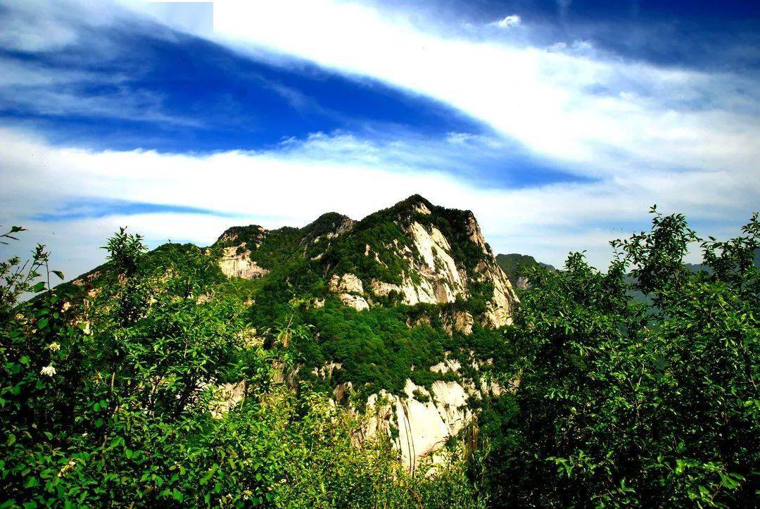 中原名山奇景亚武,伸手可触云端之观云海