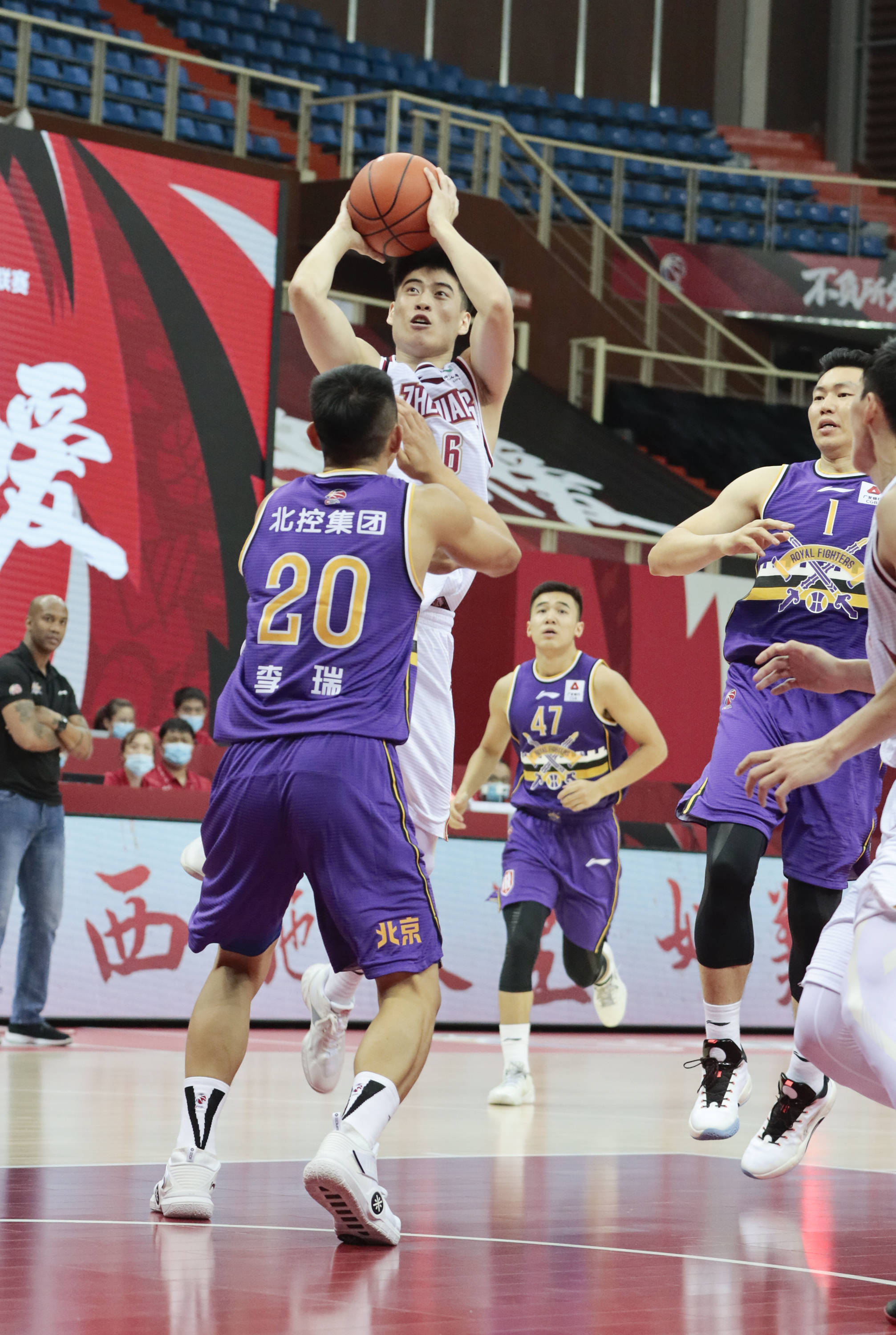 中阿肯色大学 vs 奥罗尔罗伯茨大学