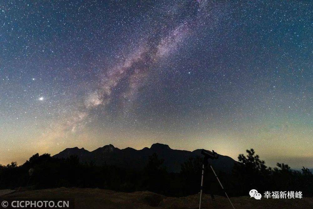 江西葛源:暗夜星空美