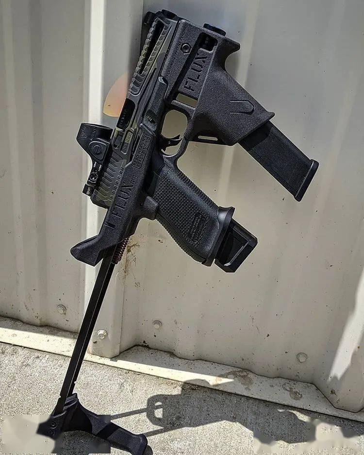 使用statement防御公司滑套拼装的格洛克手枪美图