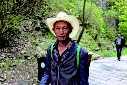 武陵山区,三位"网红"战贫记