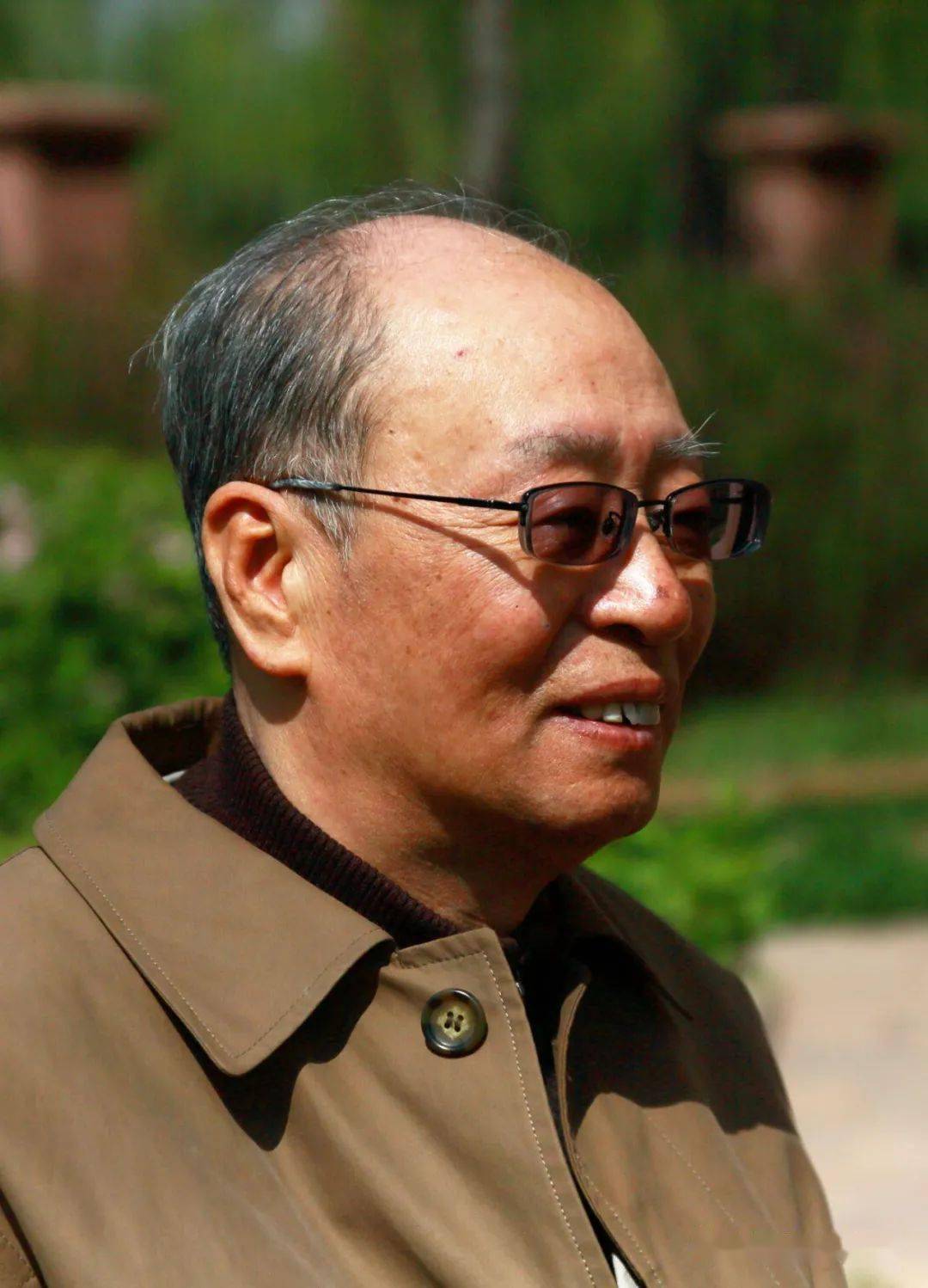 特邀嘉宾著名作曲家李延忠