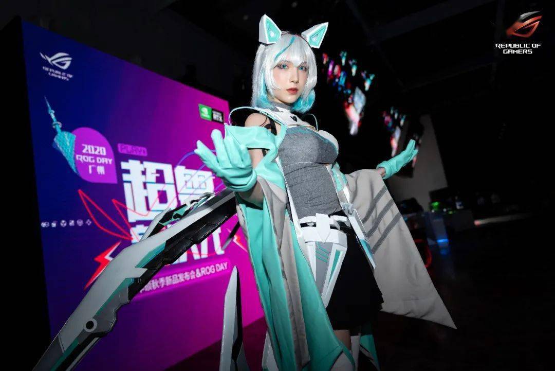 硬核破圈 “超粤新次元” 华硕秋季新品发布会&ROG DAY_机动战士高达