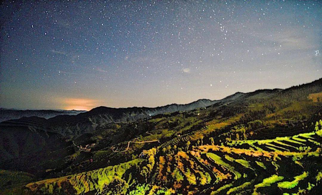 山背花瑶梯田星空云舍图片