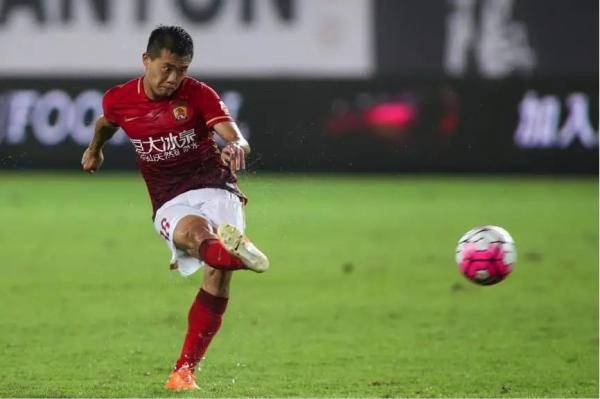 广州顶级足球联赛,谁是最年轻的进球纪录保持者?_刘醒