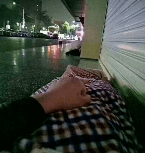 当房奴这么痛苦,为什么很多年轻人还贷款买房?