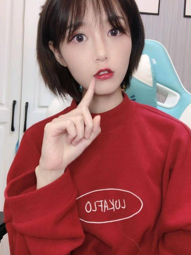 人如其名?和平精英主播呆萌惊艳亮相,看清颜值后男粉直呼爱了