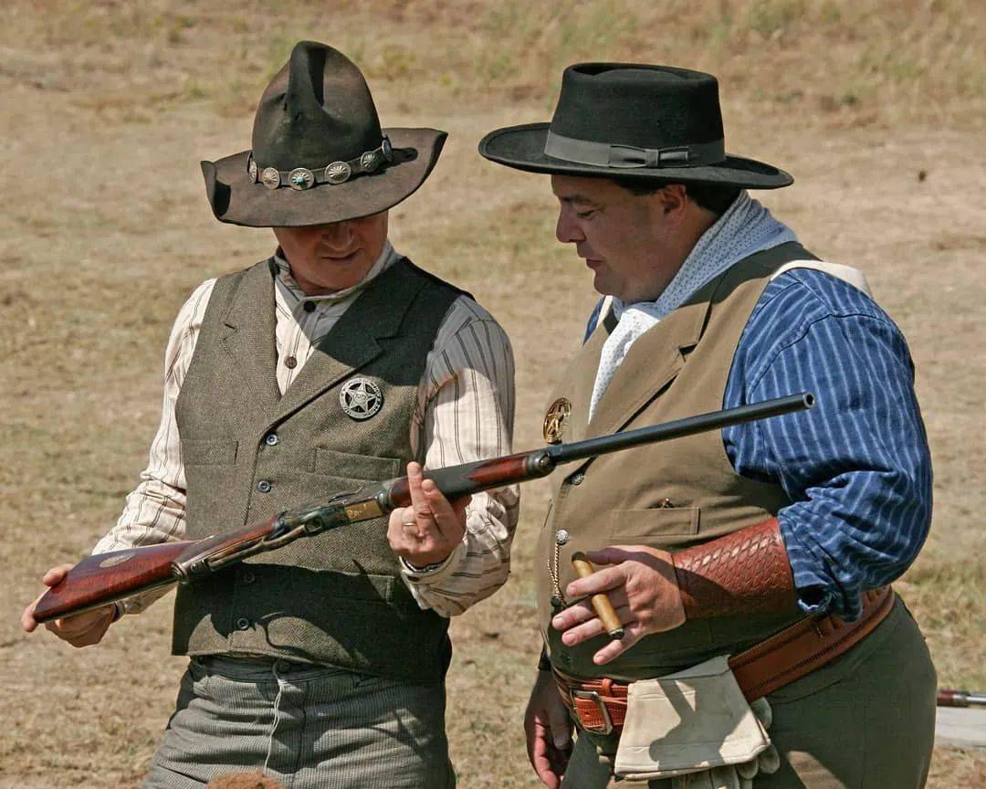 枪械库当荒野大镖客的武器出现老牛仔的枪法就时刻在线