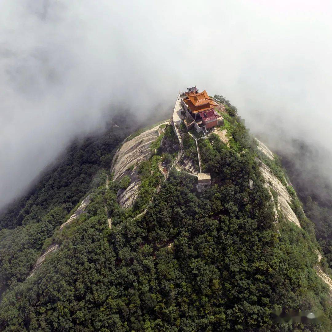 視頻鎮平縣北頂雲蒸霞蔚群峰壁立幻若仙境大家一起來感受吧