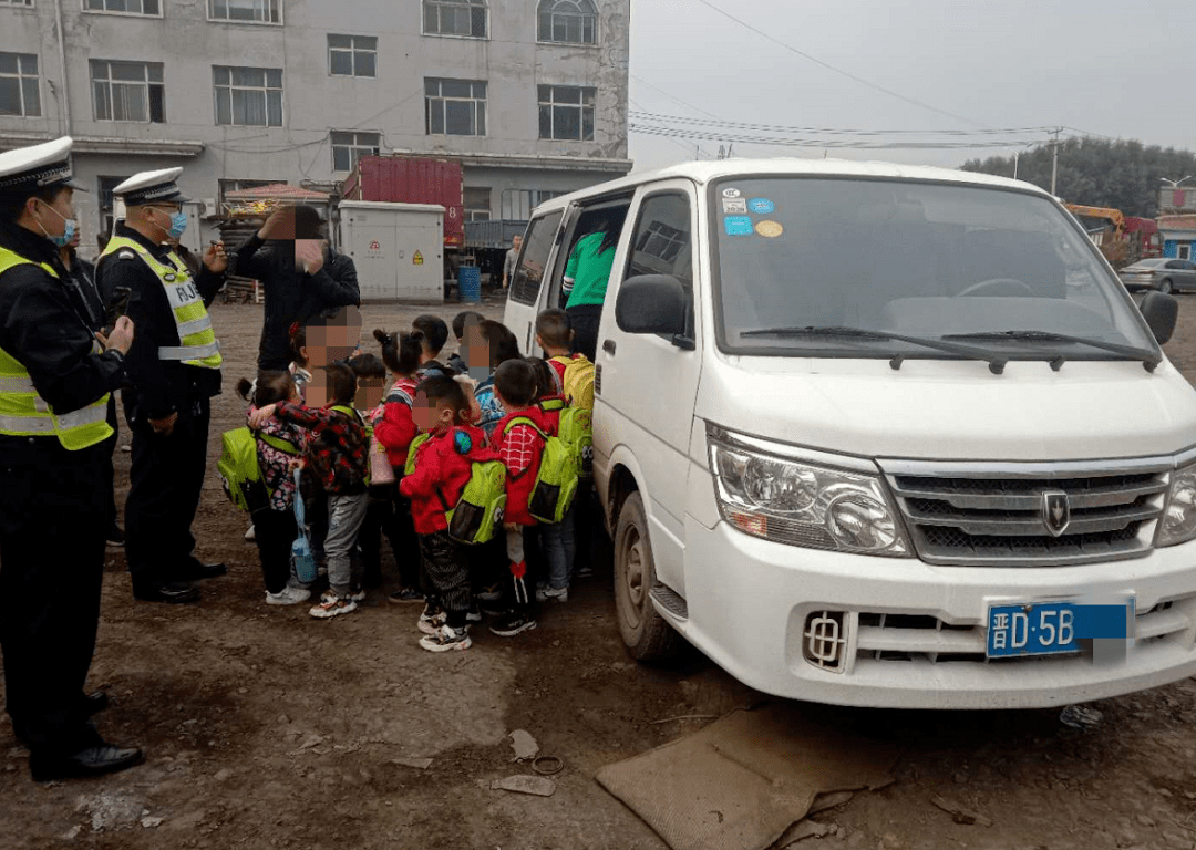 别让孩子搭乘此类"校车"~长治某幼儿园已遭处罚!