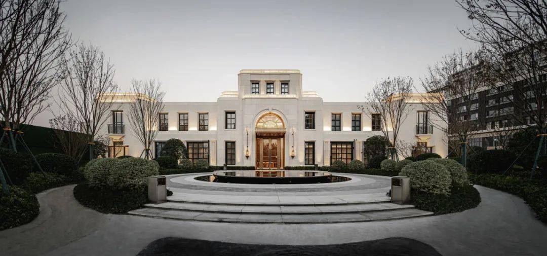 新作东西对话礼赞经典