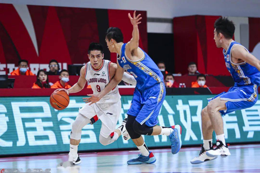 五人得分上双时代中国广州获新赛季首胜