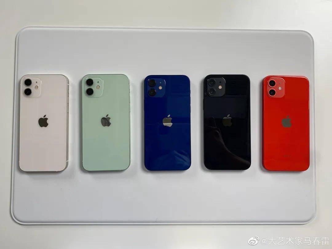 iphone12的蓝色翻车了!网友:垃圾桶蓝?