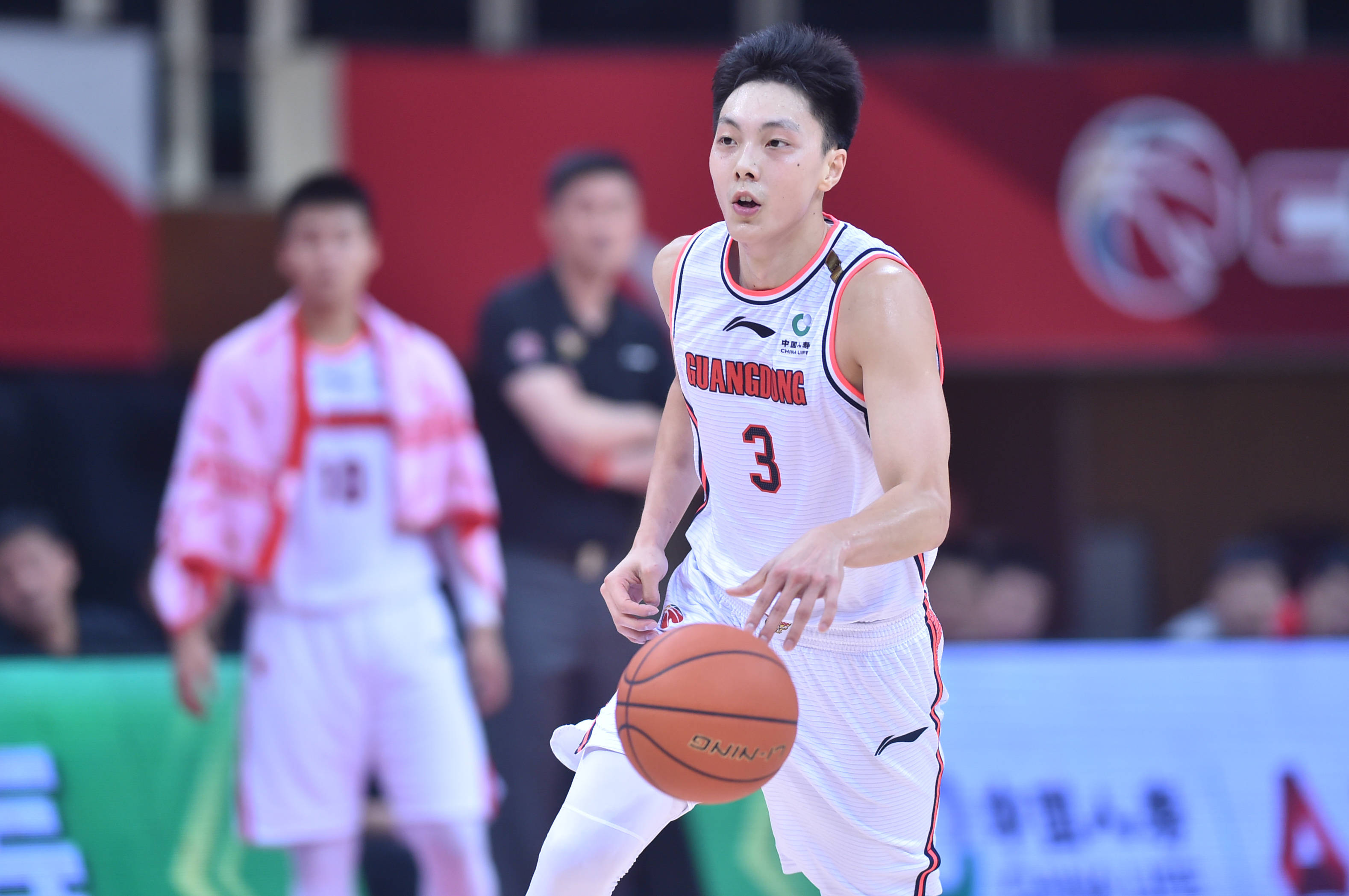 篮球cba第一阶段广东东莞大益胜浙江广厦控股