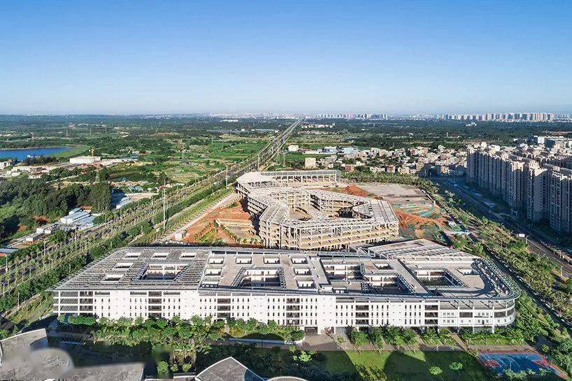 中国海南北京大学附属中学海口学校crossboundaries