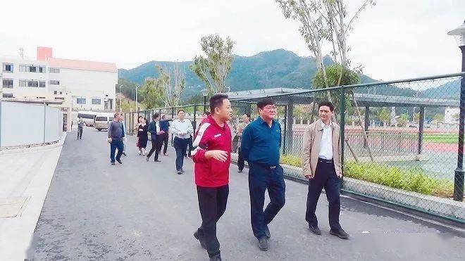 龙岩市人大常委会领导到我市调研教育项目建设工作_苏立波
