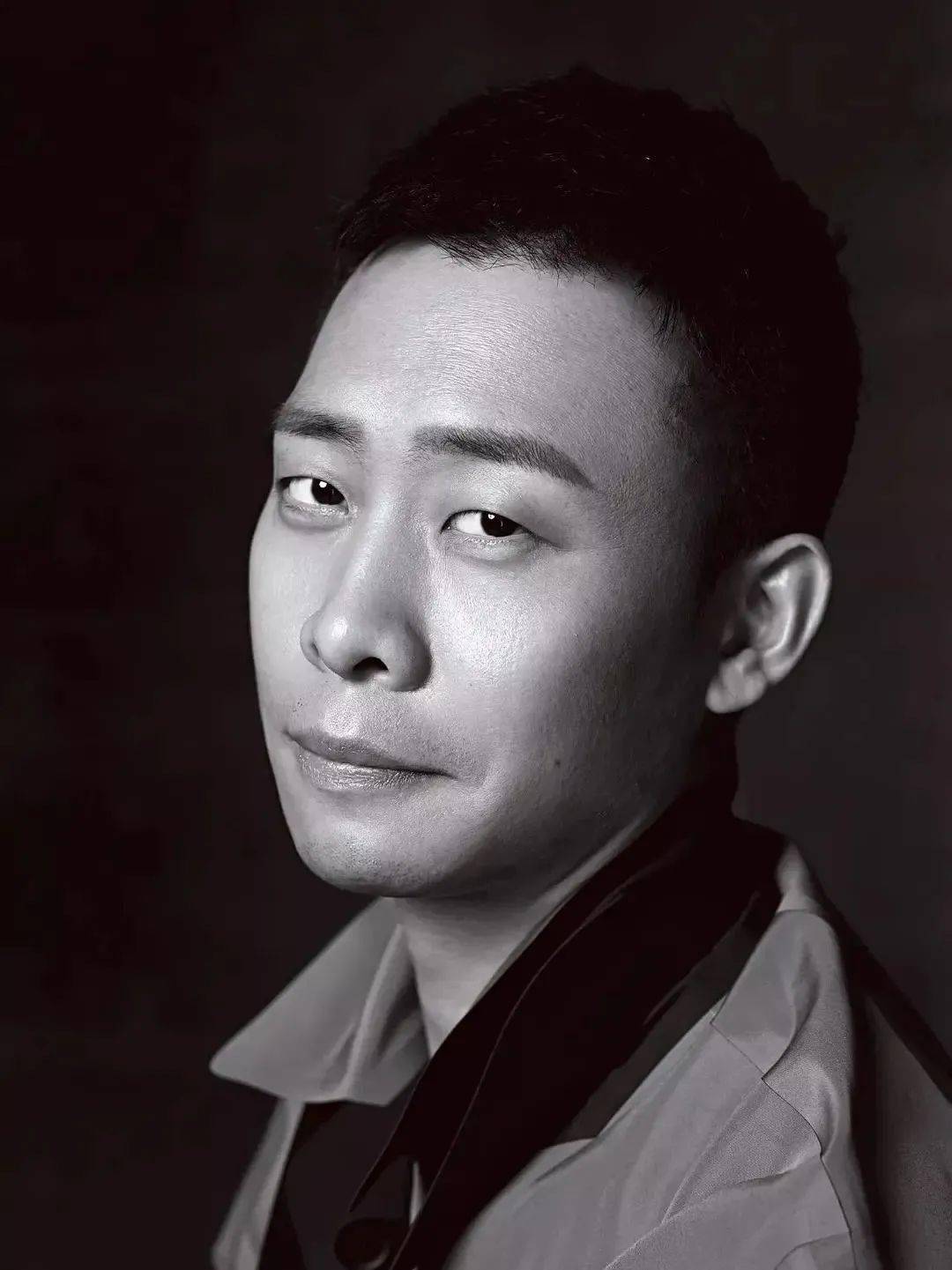 2020年下半年的大荧幕被这个42岁的男人承包了