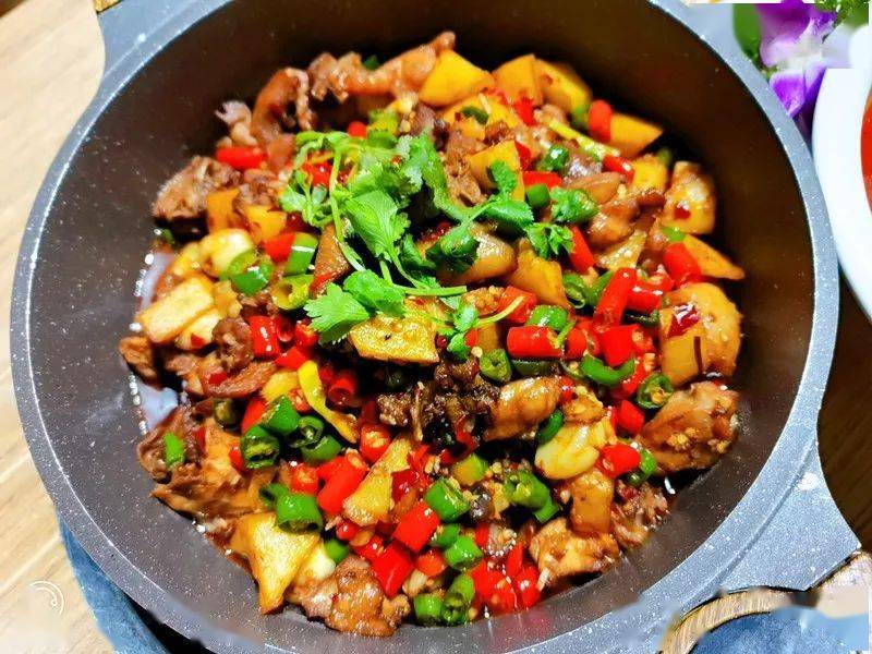 88元抢青椒童子鸡火锅童子鸡肉蔬菜豆腐土豆爱吃鸡的你千万别错过哟