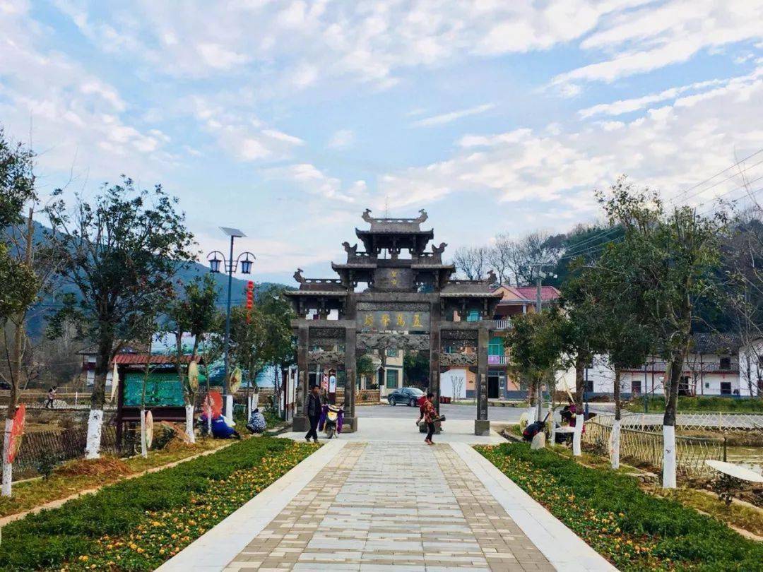 浒村,位于铜鼓县大塅镇,有800余年的历史.